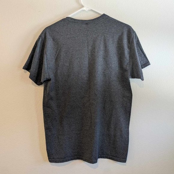 *10/$10* Men's Gray Gatlinburg Tennessee Graphic T-shirt - Size Medium - Picture 3 of 3